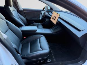 Tesla Model 3 bild 16