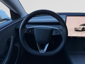 Tesla Model 3 bild 13