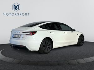 Tesla Model 3 bild 7