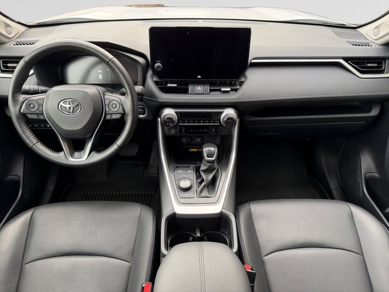 Toyota RAV4 bild 11