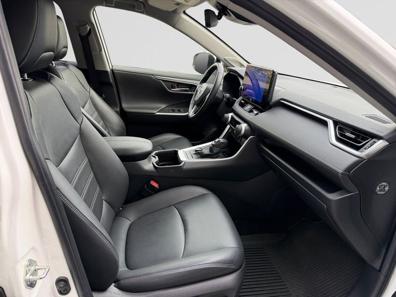 Toyota RAV4 bild 15