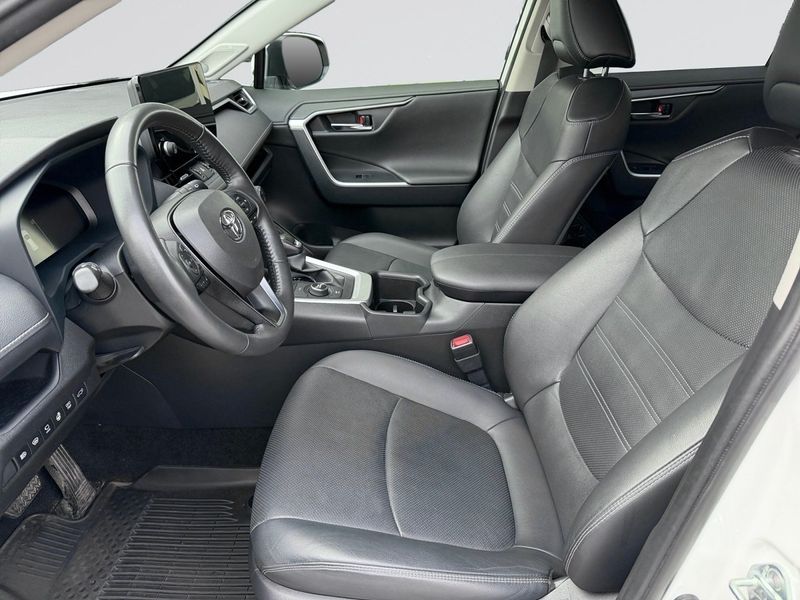 Toyota RAV4 bild 10