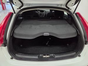Volvo V40 bild 8