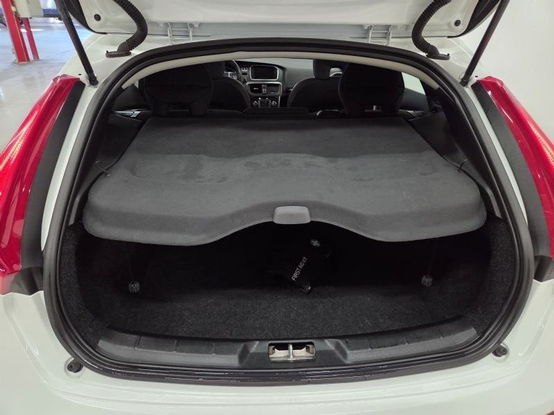 Volvo V40 bild 8