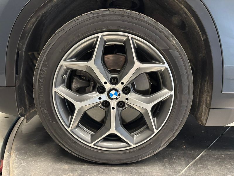 BMW X1 bild 12