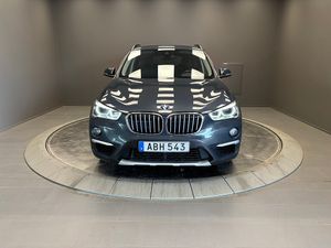 BMW X1 bild 8