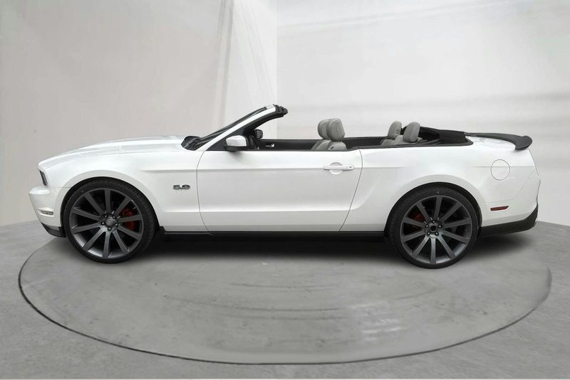 Ford Mustang bild 2