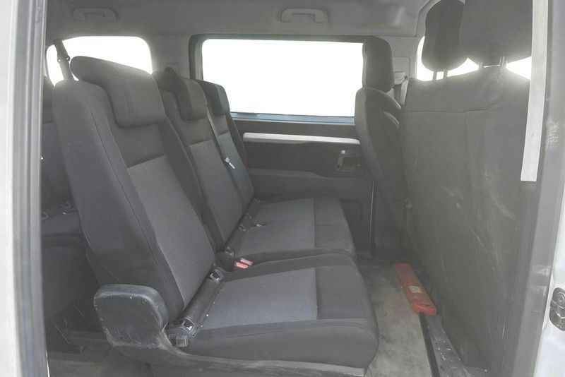 Peugeot Traveller bild 8