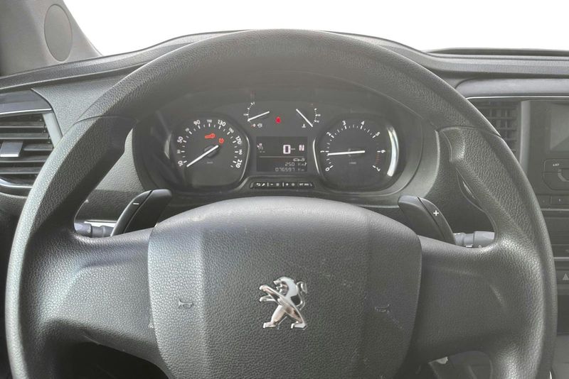 Peugeot Traveller bild 11