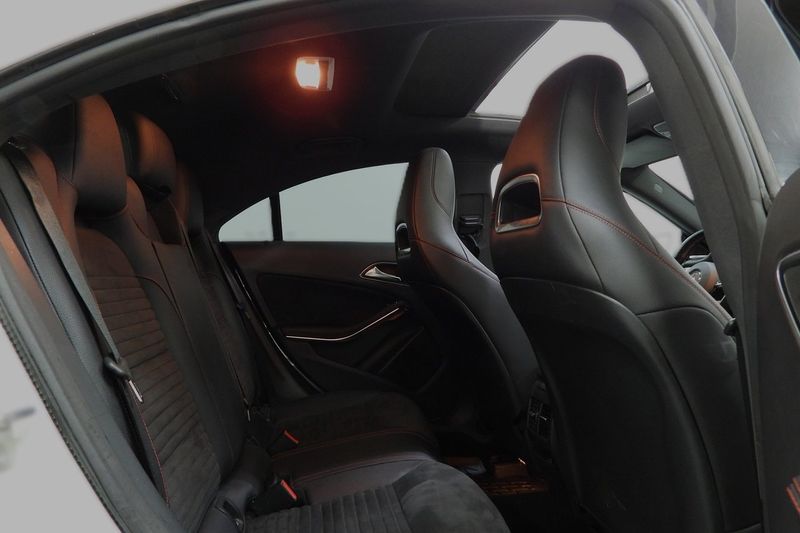 Mercedes CLA220 bild 16
