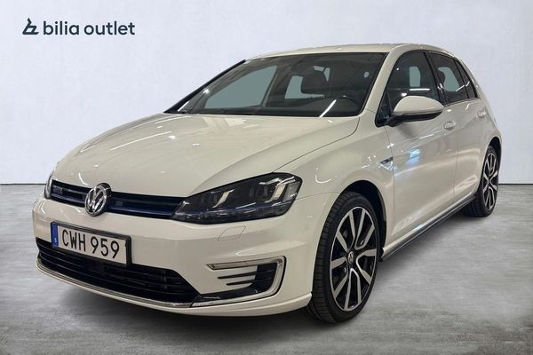 Volkswagen Golf I GTE 1.4 TSI 204hk / Backkamera / Navi / Drag / Skinn - 2015