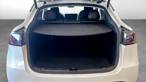 Tesla Model Y bild 10