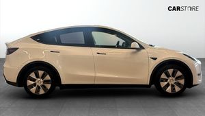 Tesla Model Y bild 6