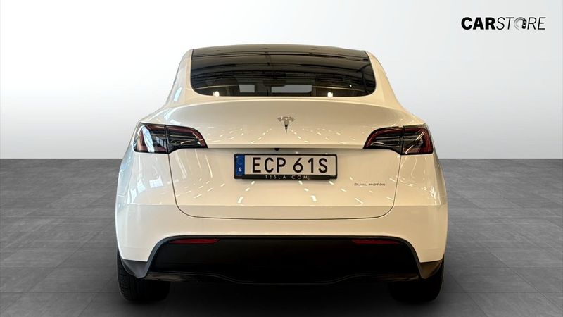 Tesla Model Y bild 7