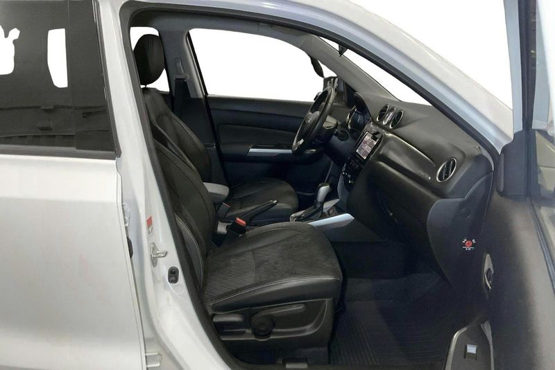Suzuki Vitara bild 7