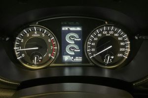 Suzuki Vitara bild 14