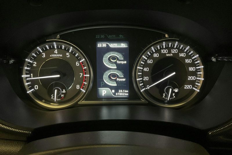 Suzuki Vitara bild 14