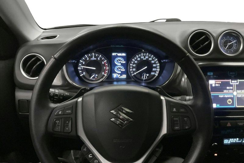 Suzuki Vitara bild 10