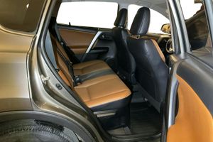 Toyota RAV4 bild 8