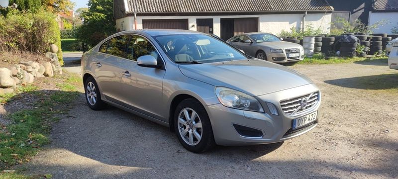 Volvo S60 bild 2