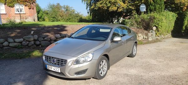 Volvo S60 T5 Momentum - 2012