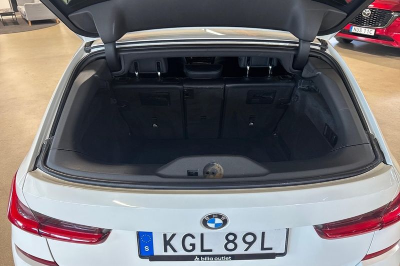 BMW 320 bild 22
