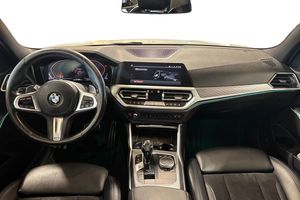BMW 320 bild 12