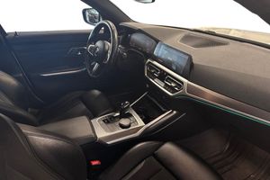 BMW 320 bild 18