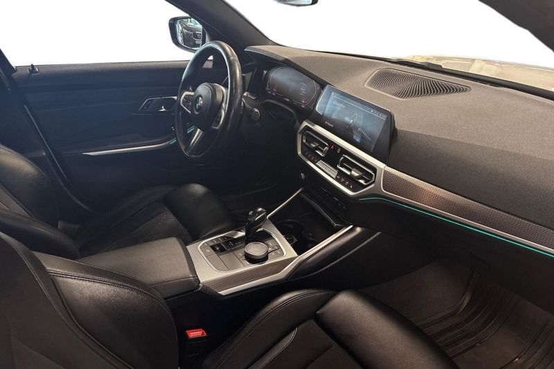 BMW 320 bild 18