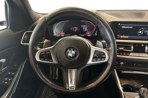 BMW 320 bild 13