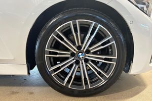 BMW 320 bild 5