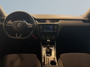 Skoda Octavia bild 8