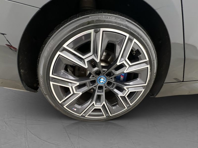 BMW i5 bild 36
