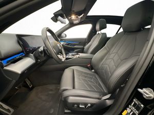 BMW i5 bild 13