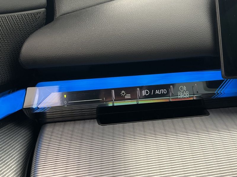 BMW i5 bild 18