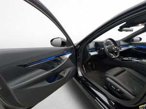 BMW i5 bild 12