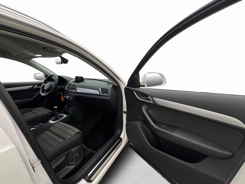 Audi Q3 bild 21