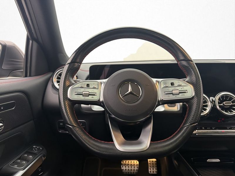 Mercedes EQB300 bild 15