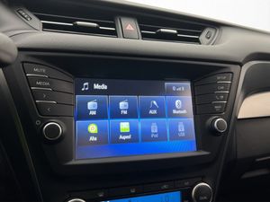 Toyota Avensis bild 24
