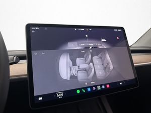 Tesla Model Y bild 21