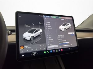 Tesla Model Y bild 23