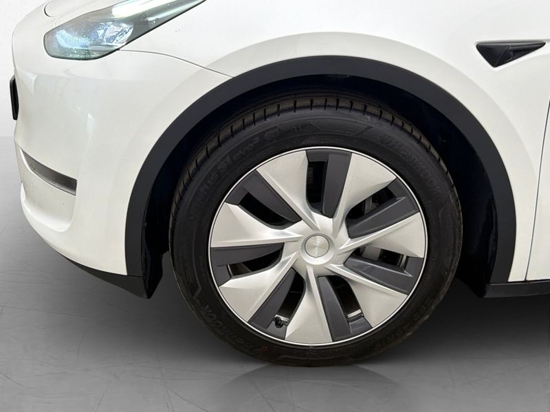 Tesla Model Y bild 30