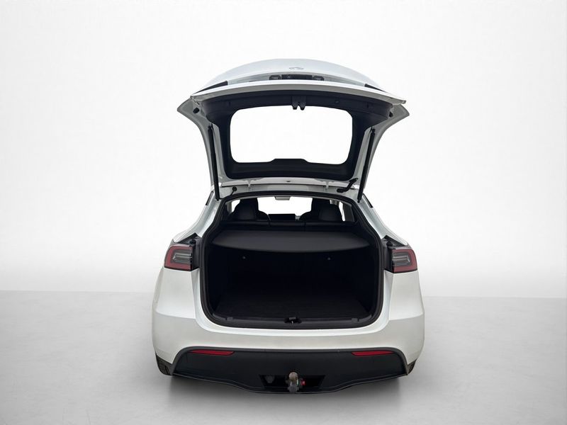 Tesla Model Y bild 9