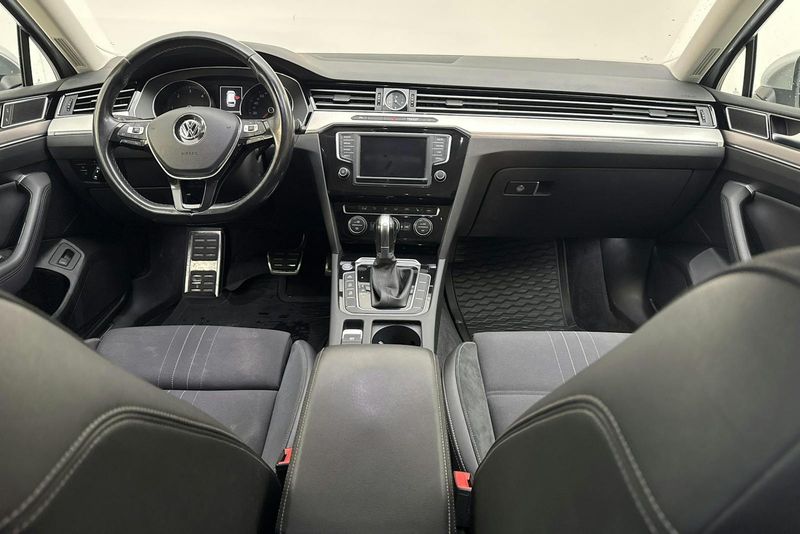 Volkswagen Passat bild 6