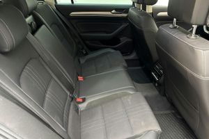 Volkswagen Passat bild 8