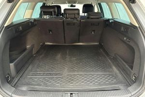 Volkswagen Passat bild 9