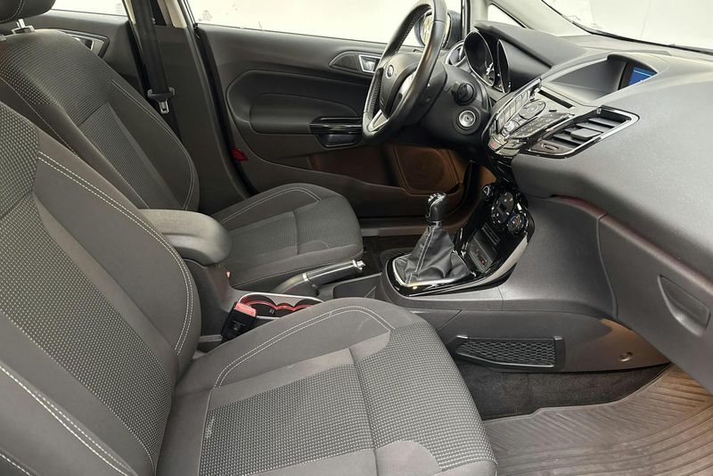 Ford Fiesta bild 7