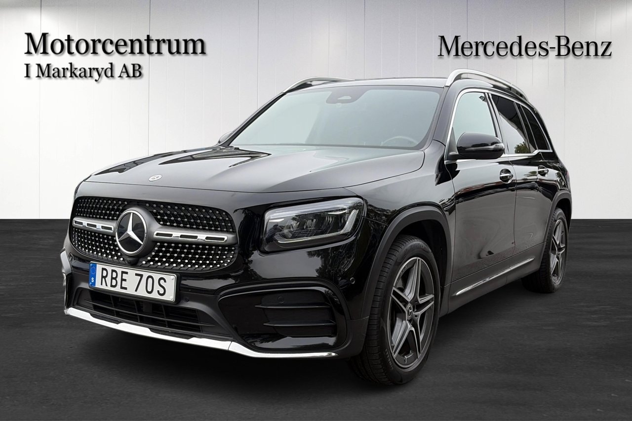 Mercedes GLB220