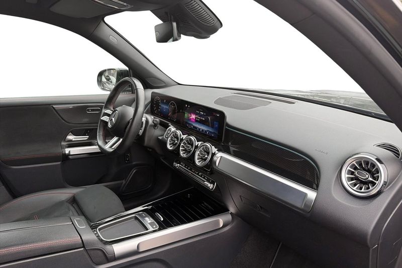 Mercedes GLB220 bild 7