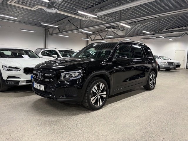 Mercedes GLB200